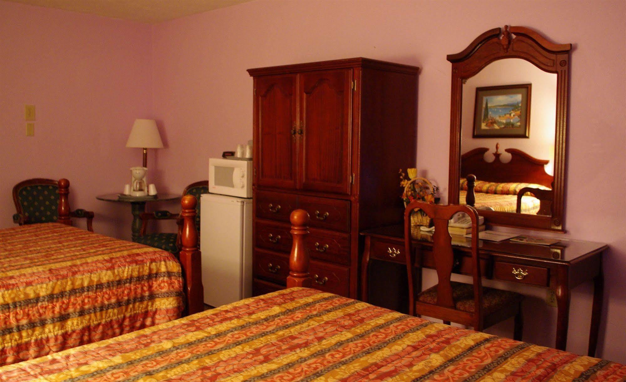 Blue Spruce Motel Lamar Δωμάτιο φωτογραφία